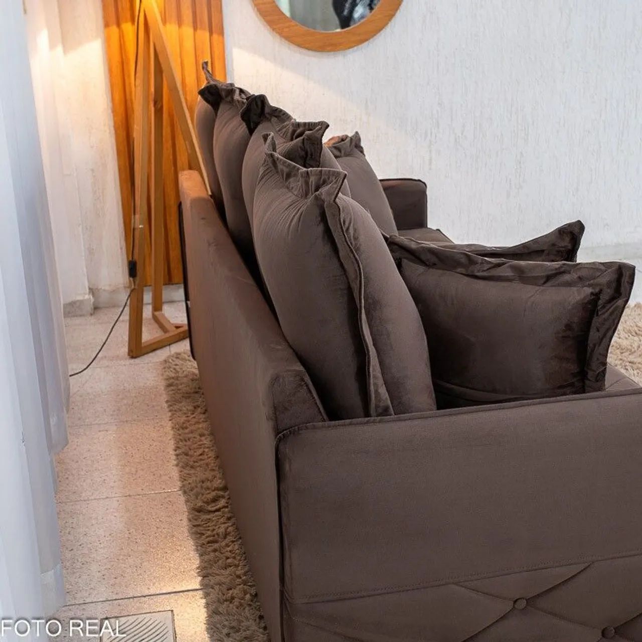 Sofá Fixo 3 Lugares Larg 2.00m Veludo Marrom - Foto 5