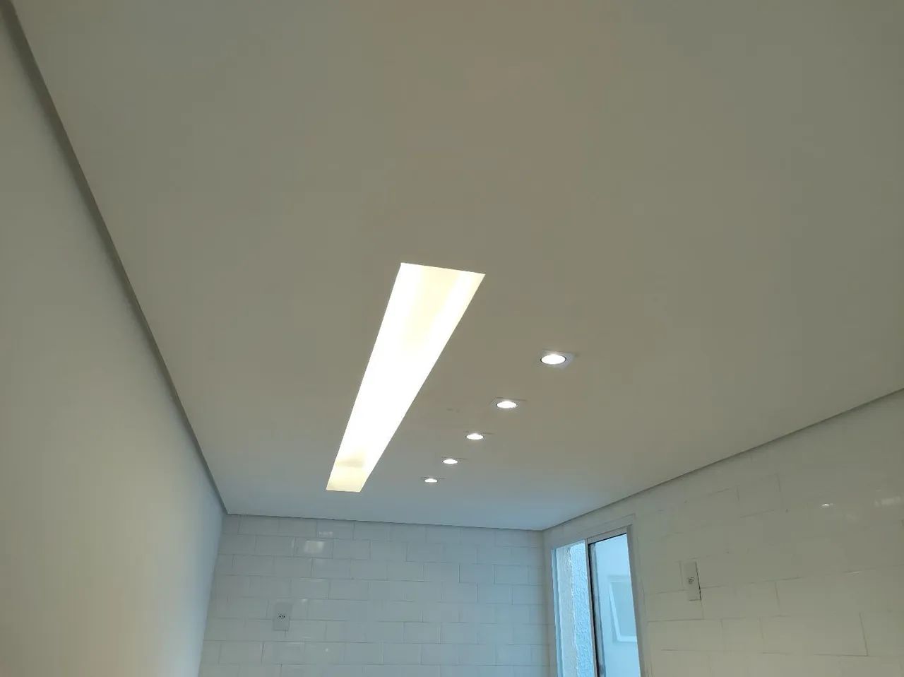 Serviço de gesso e elétrica  - Foto 3