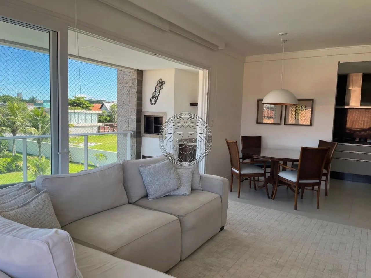Apartamento de 3 Dormitórios Frente Mar no Morro das Pedras - Foto 3
