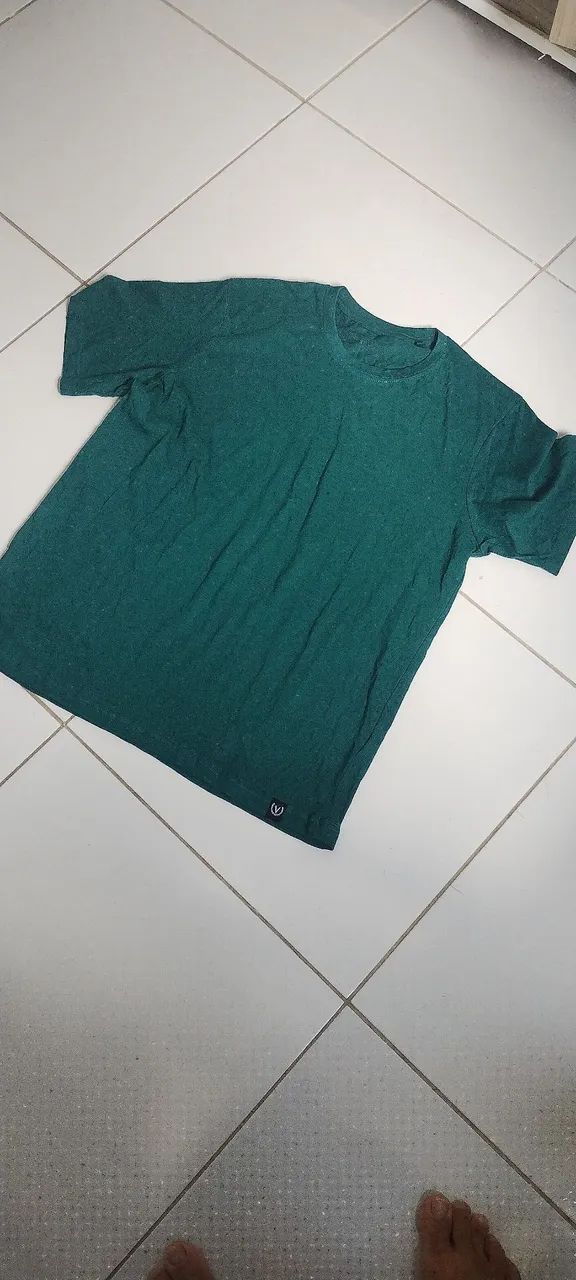 Camisa básica verde Tam G