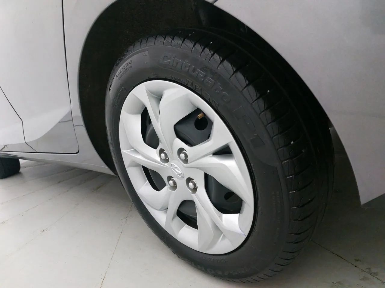 Hyundai HB20S Comfort 1.0 Flex 12V Mec., foto 12 de 18