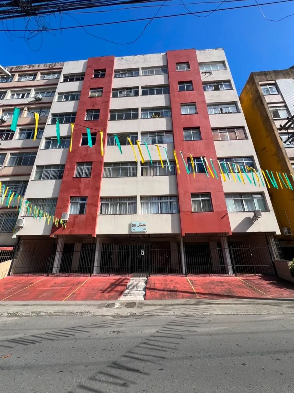 APARTAMENTO 3/4 COM SUÍTE NA BARRA 