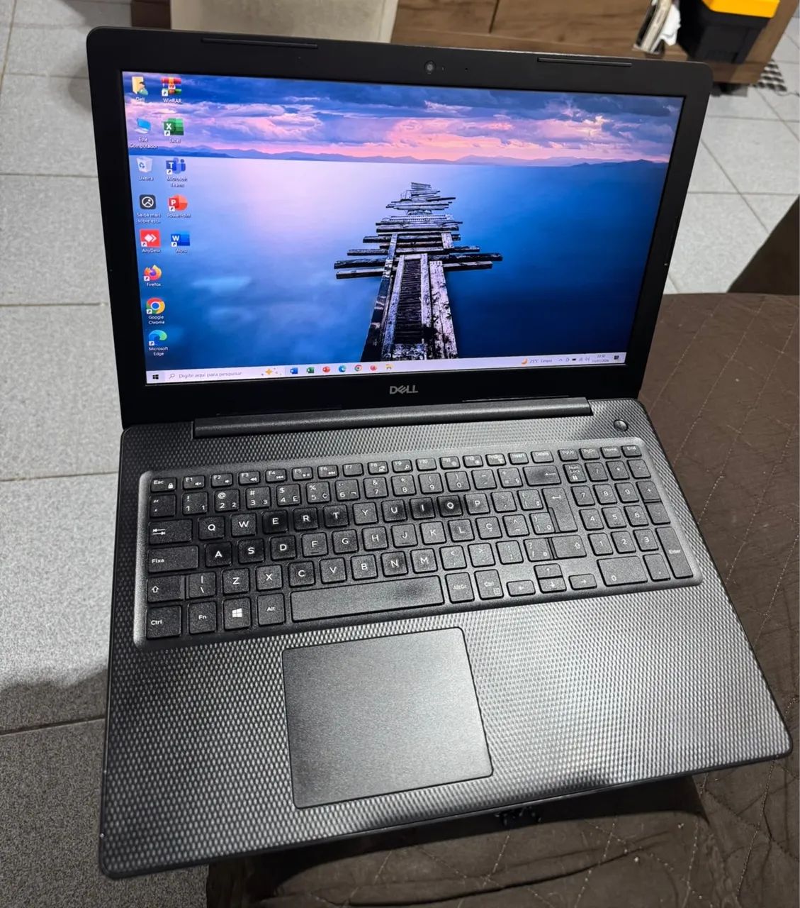 Notebook Dell core i3 todo bom pegando tudo - Foto 3
