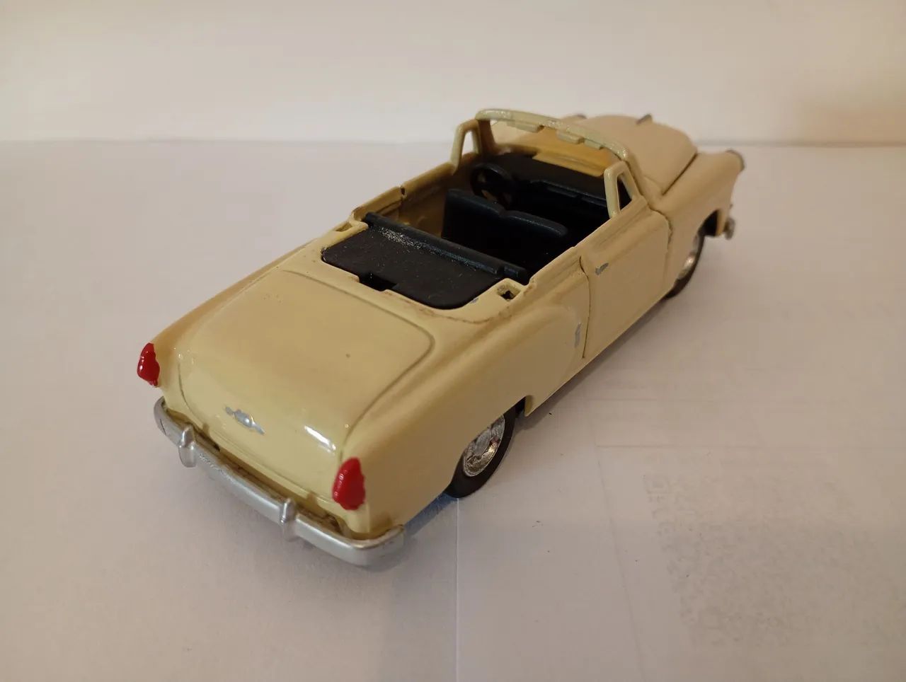 Welly - Miniatura Chevrolet Belair  - Foto 3