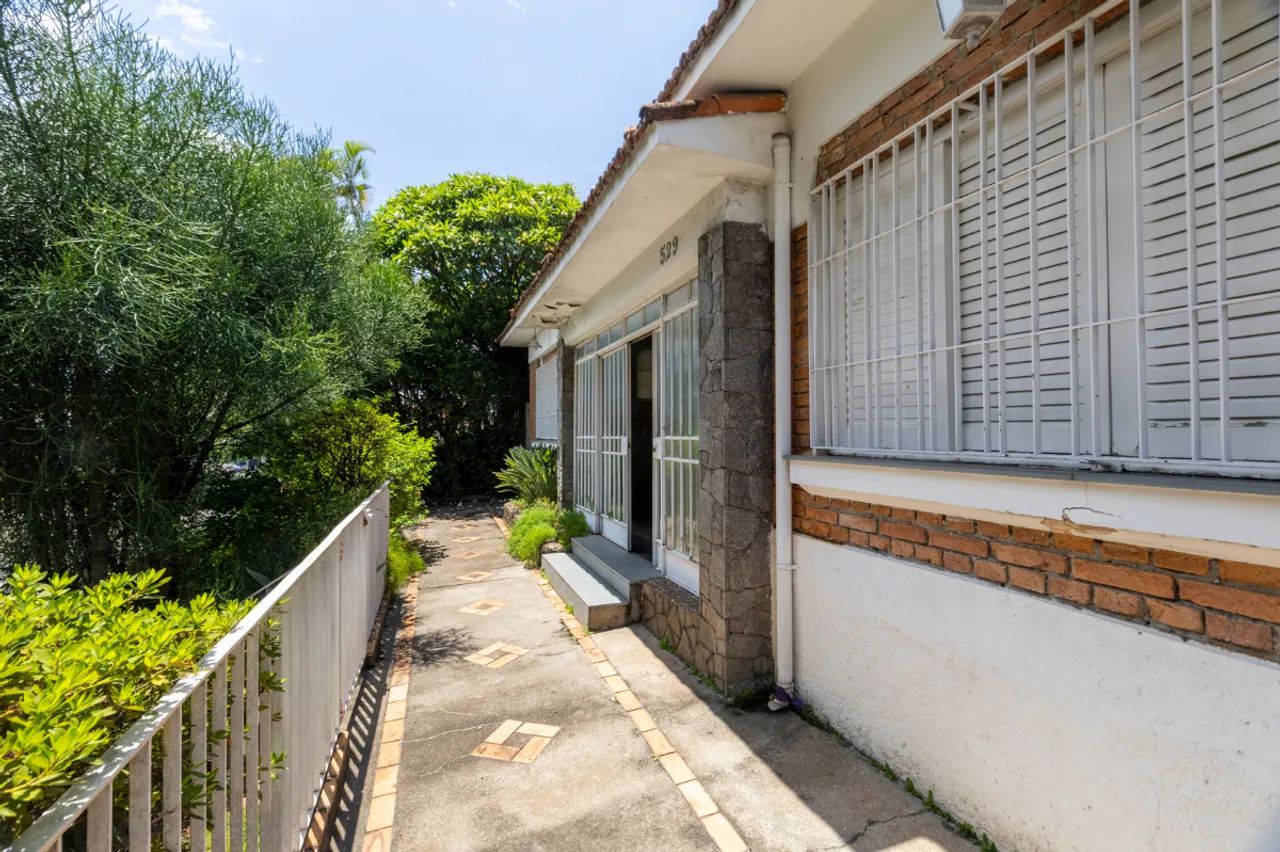 Casa para venda em Lapa com 3 quartos, sendo 1 suíte, 377m² - Foto 3