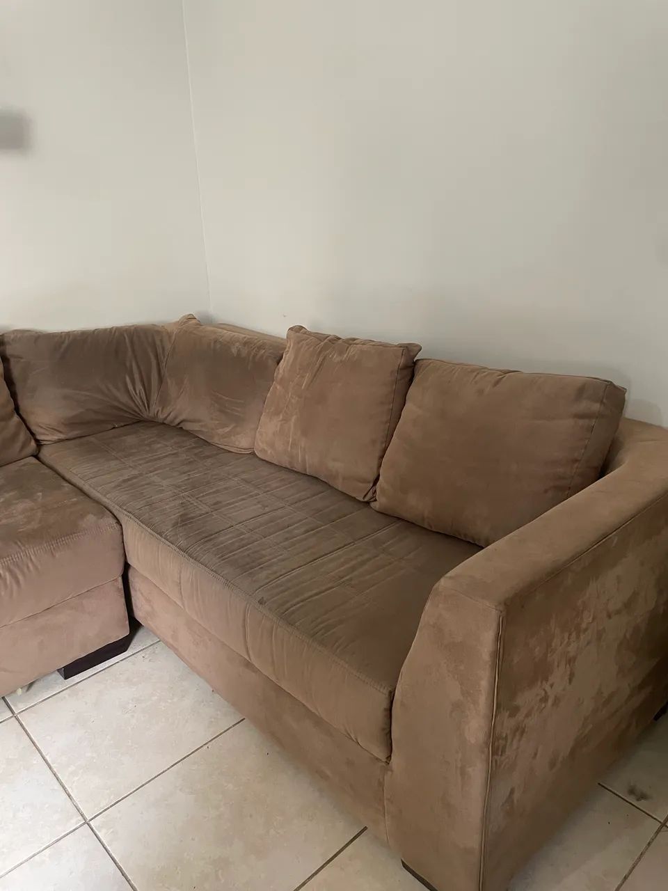 Sofá de canto 6 lugares marrom417563191521454083