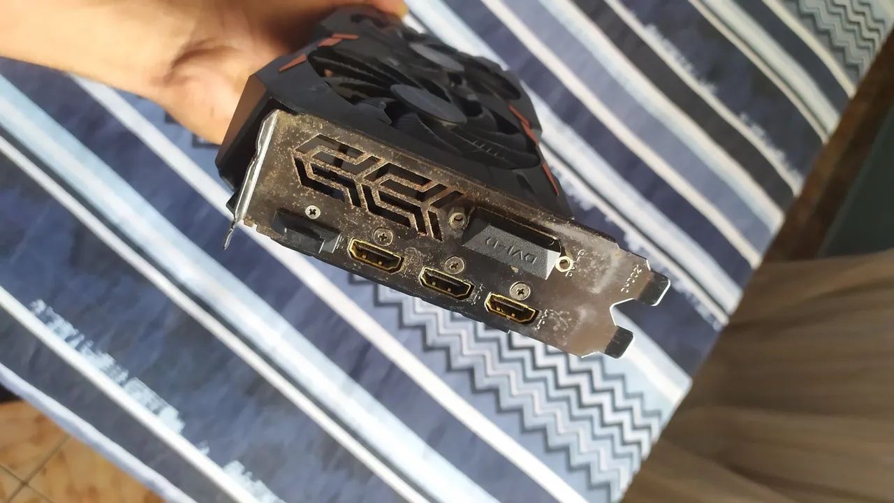 Gtx150ti 4gb com defeito  - Foto 3