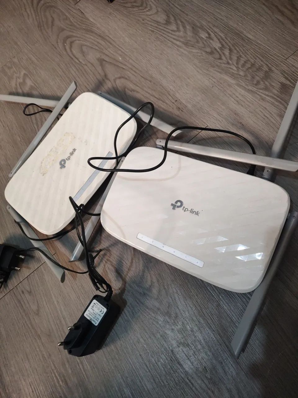 2 roteadores Tp-link 