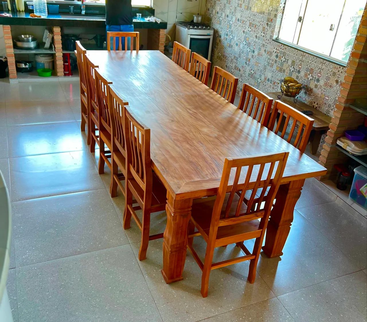 Jogo de mesa com 10 cadeiras  - Foto 2