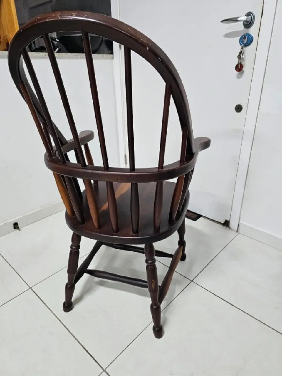 Cadeira Windsor em madeira maciça com almofada - Foto 4
