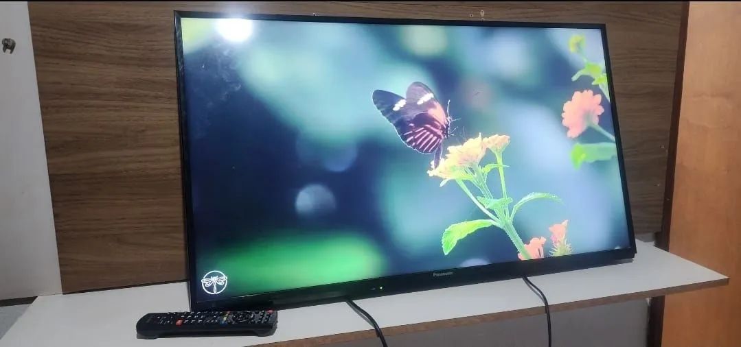 TV 42 polegadas smart com cabo controle todos apss YouTube e Netflix Bluetooth e d mais  - Foto 5