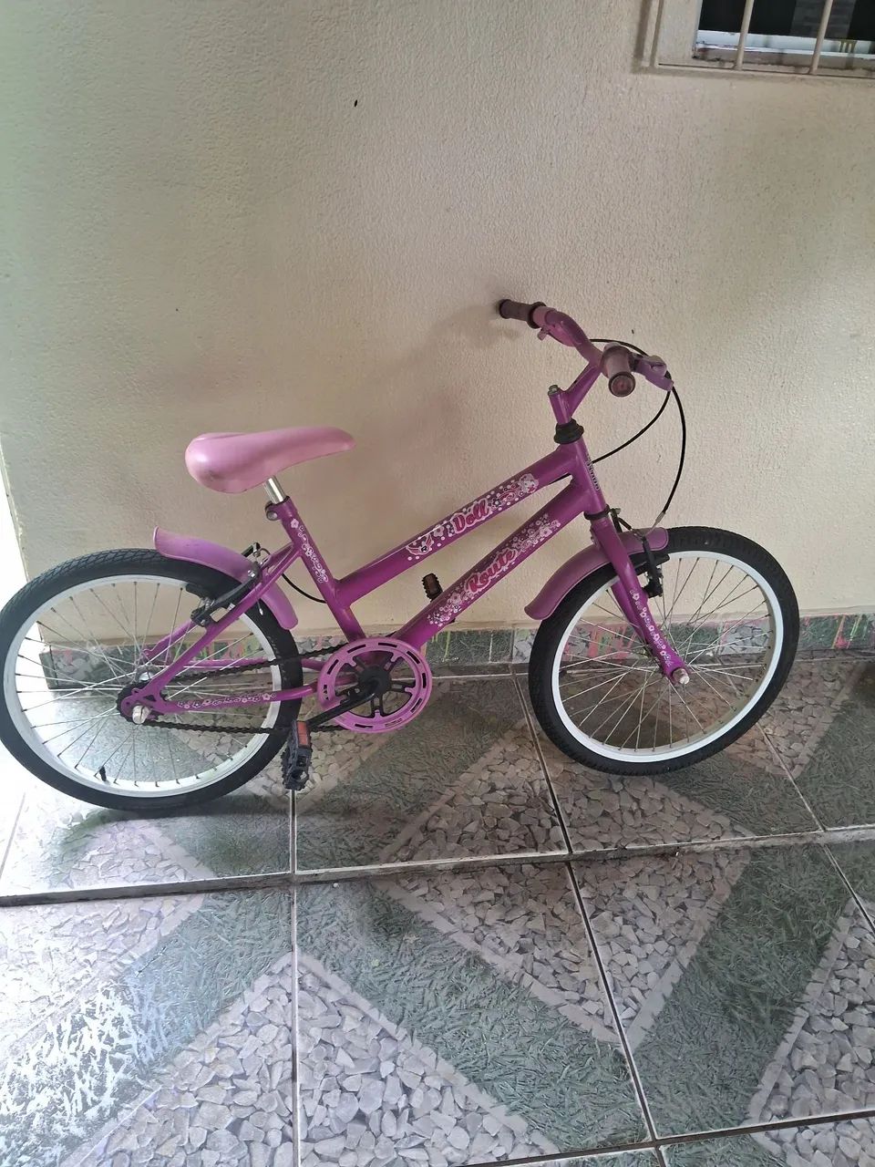 Bicicleta infantil rosa 