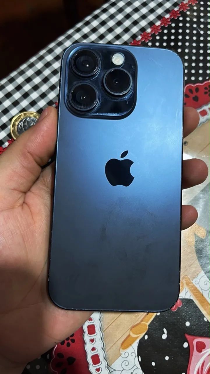 iPhone 15 pro .azul marinho !