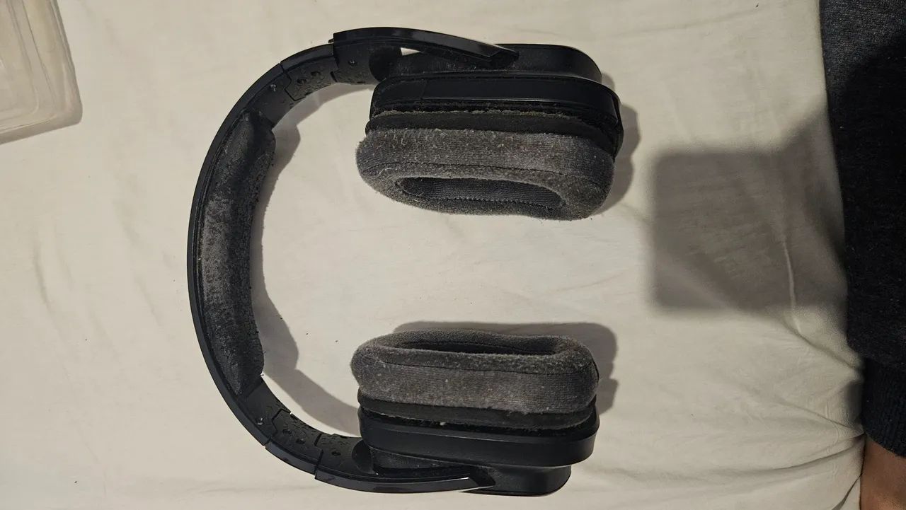 Headset Gamer Logitech G935 Wireless 7.1 RGB - Caixa e Nota Fiscal - Foto 2