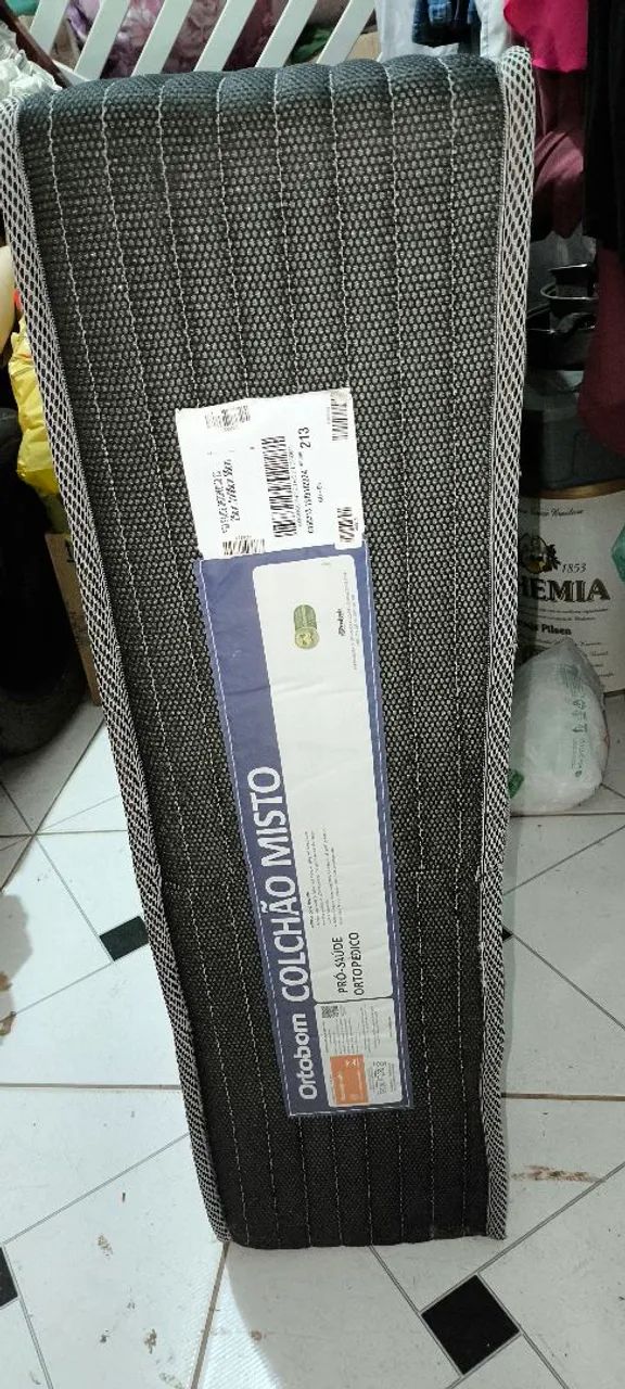 Cama Box solteiro Ortobom com base, semi nova.. Valor: 990,00 - Foto 2