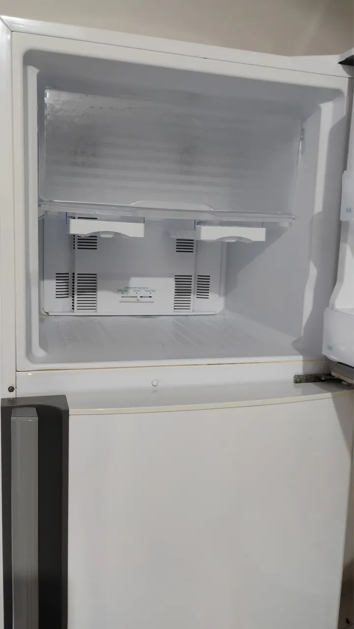 Geladeira Panasonic 