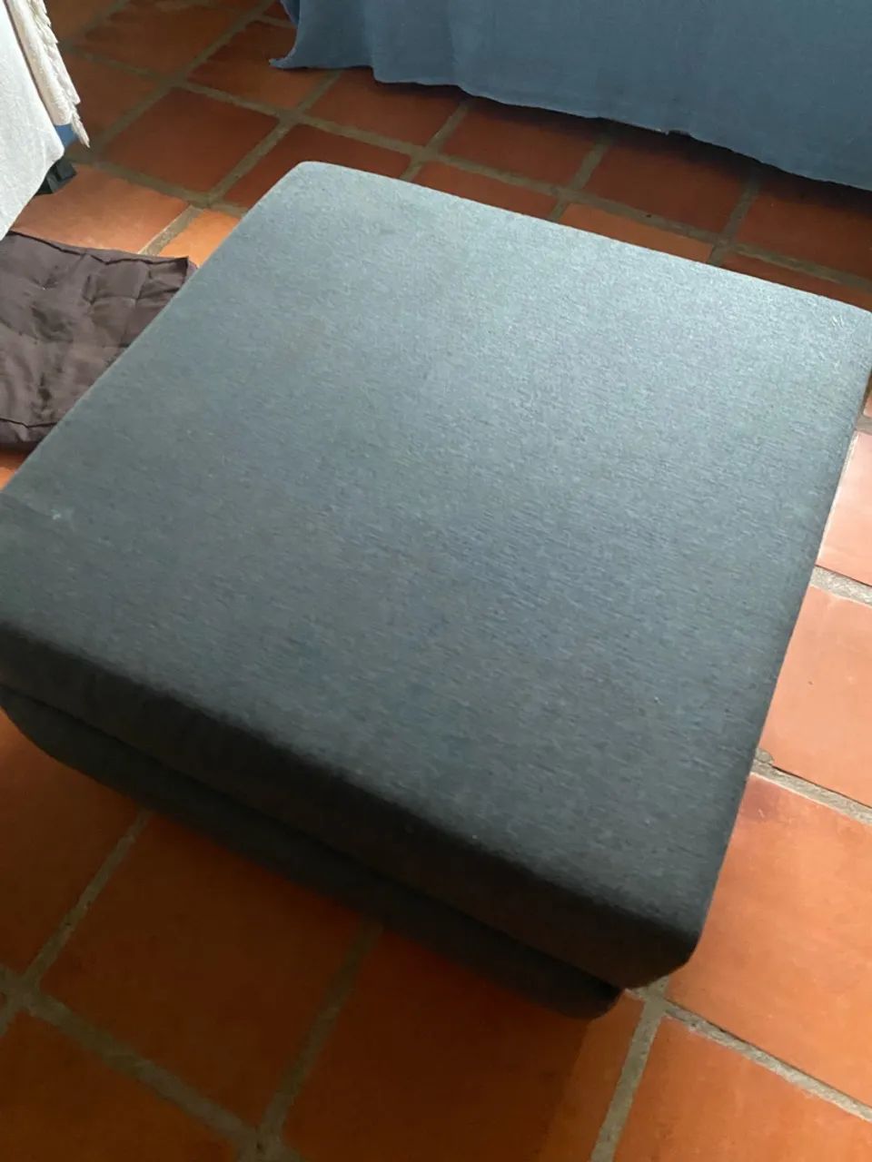 Móvel - Puff de colocar os pés  que tb serve de mesa de centro  - Foto 2