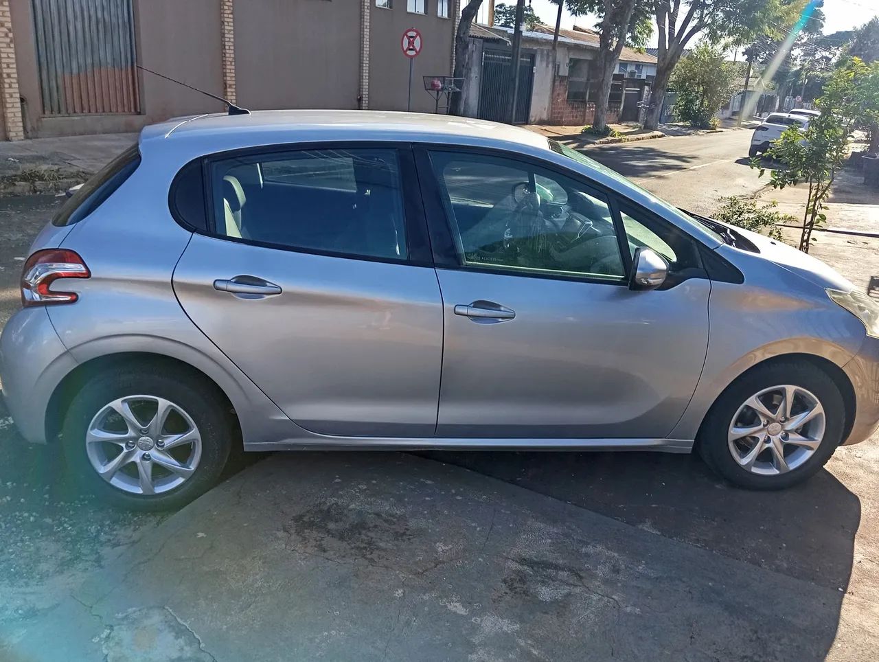 Peugeot 208 Active/active Pack 1.5 Flex 8V 5P 2014 - Foto 5