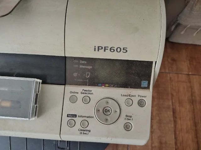 Plotter Canon ibf605 usada