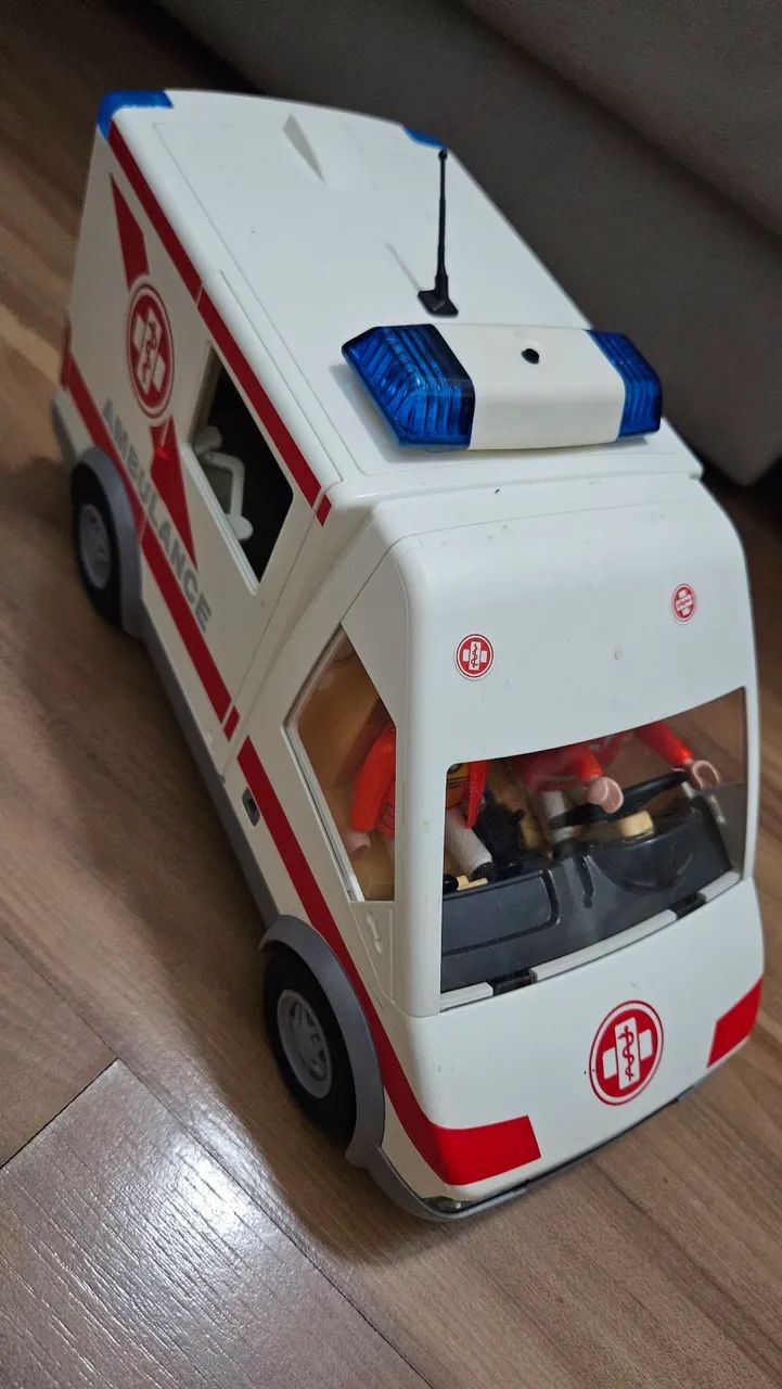Playmobil Ambulância 