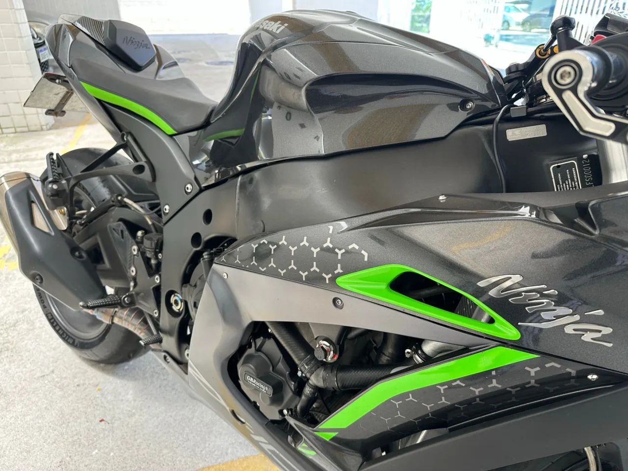 Kawasaki Ninja zx-10r se 1000cc 2020 - IPVA 2026/Impecável estado de conservação  - Foto 10