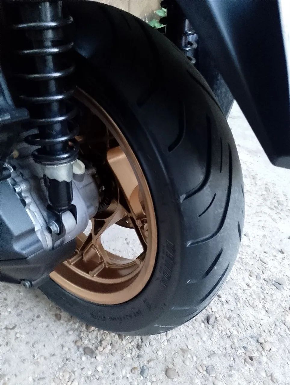 Xmax 250 cc - Foto 3