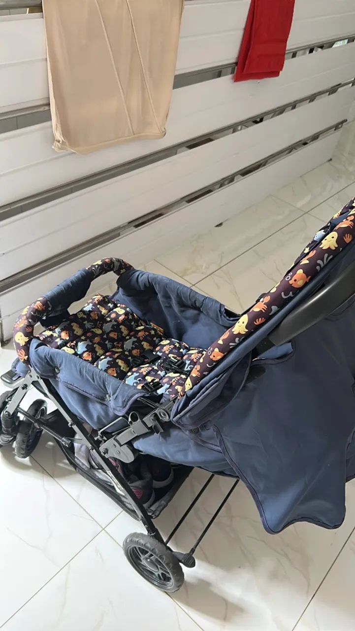 Vendo carrinho de bb e bb conforto! - Foto 4