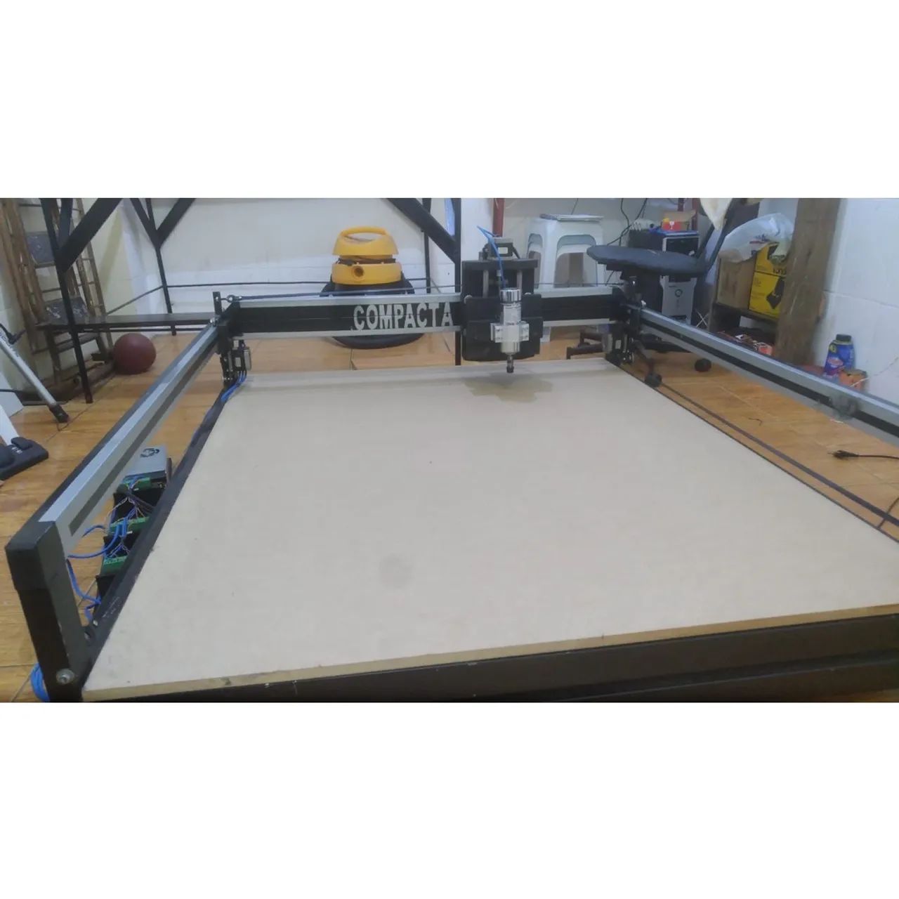 CNC ROUTER