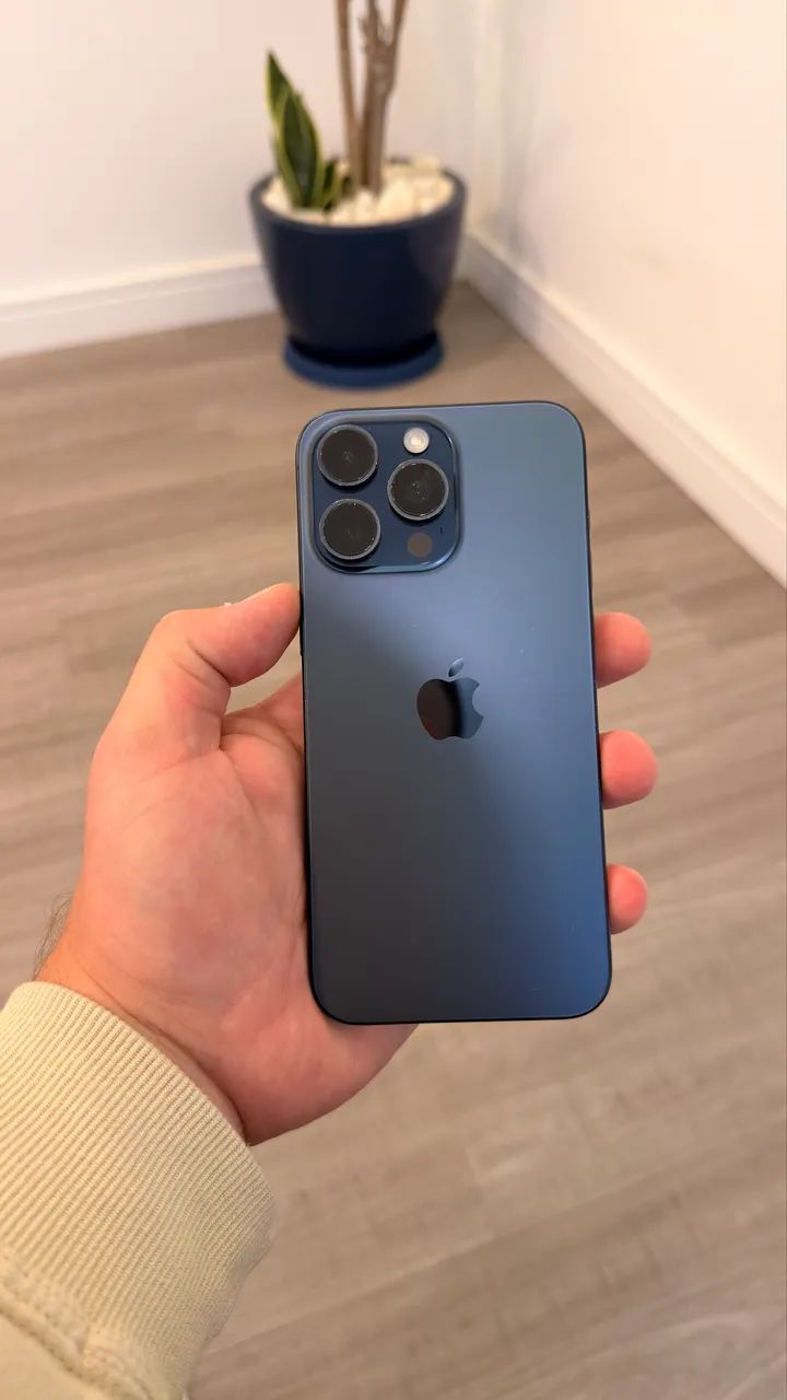 iPhone 15 Pro Max 256gb Titanium Azul  - Foto 3