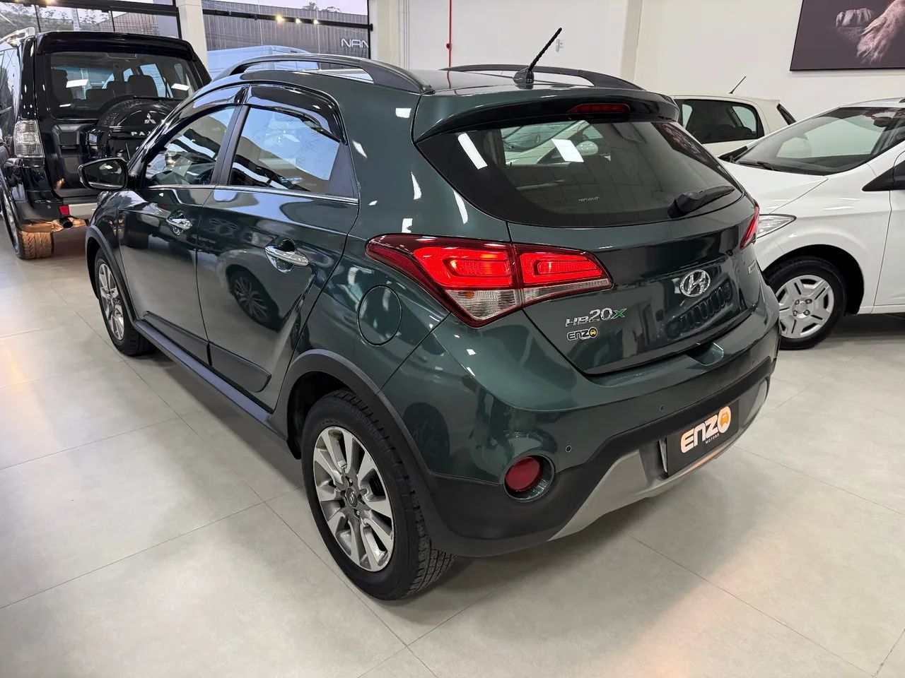 Hyundai HB20X Premium 1.6 Flex 16V Aut. 2017 - Foto 3