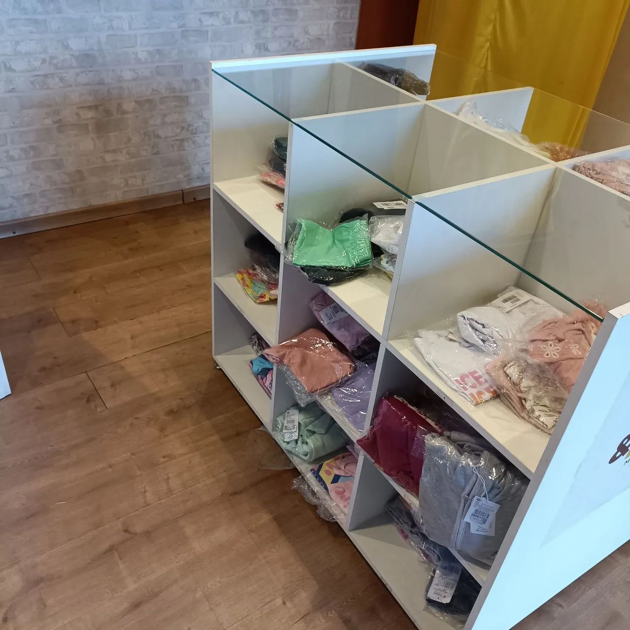Estoque de loja infantil roupas de marcas  - Foto 4