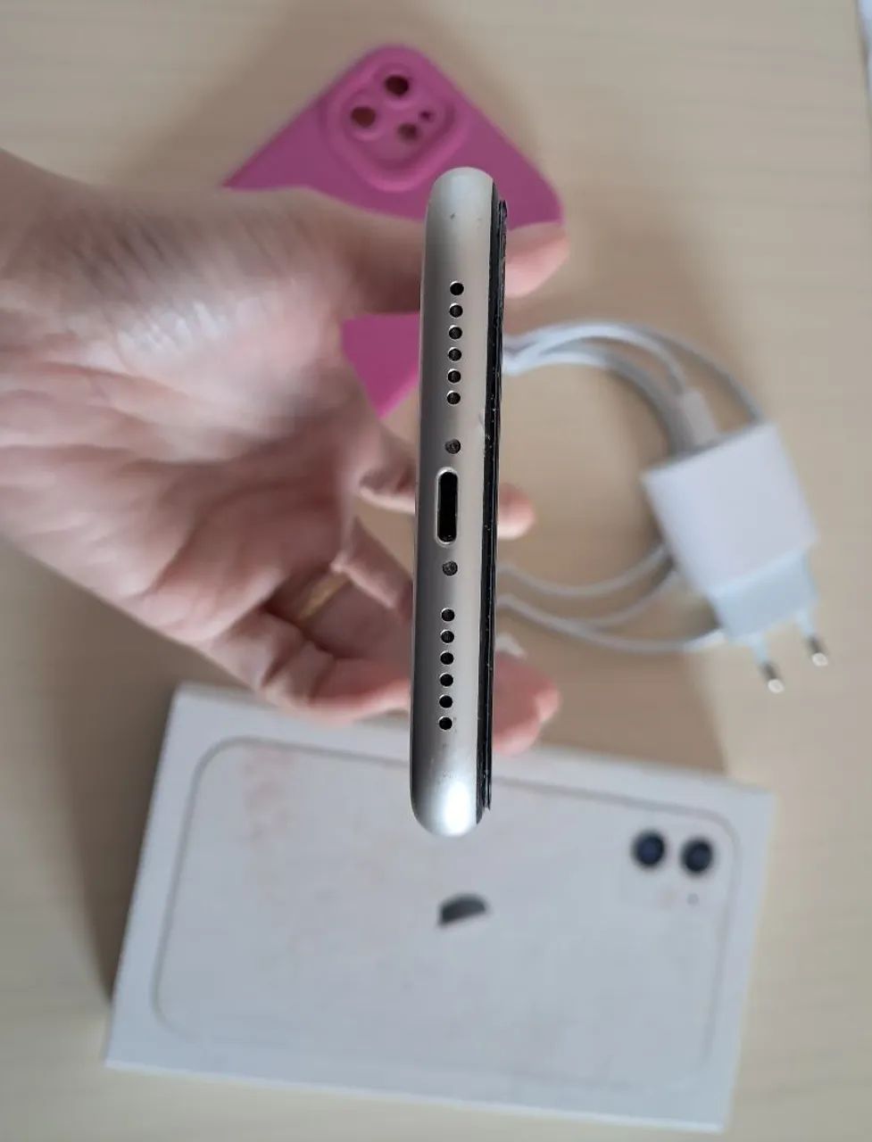 LIPhone 11 - Foto 3