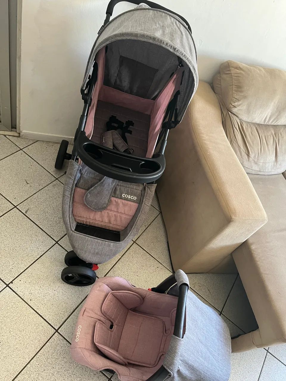 Carrinho e bebê conforto  - Foto 2