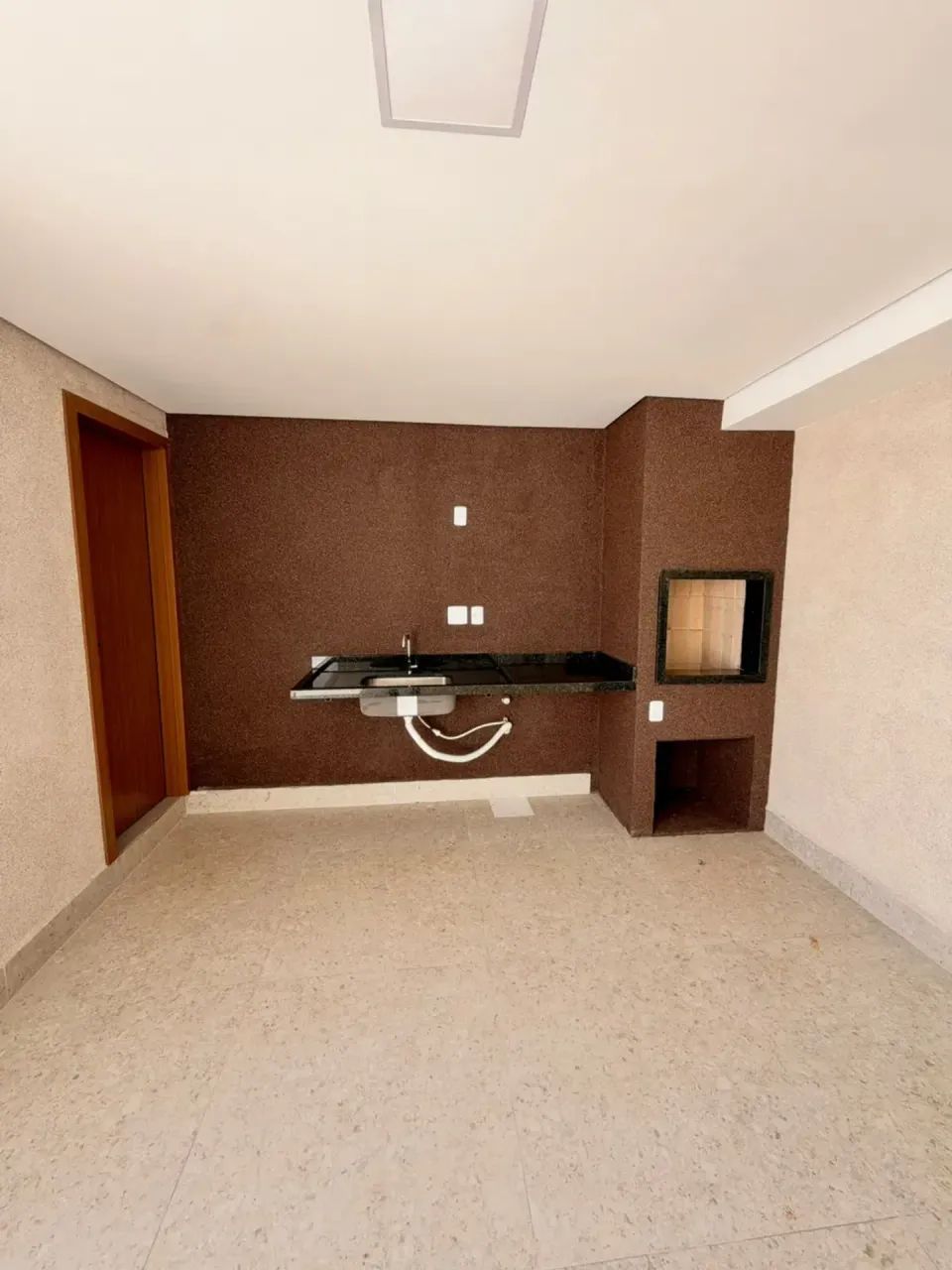 CASA MODERNA 2 QUARTOS COM ÁREA GOURMET  SAMAMBAIA/DF - Foto 5