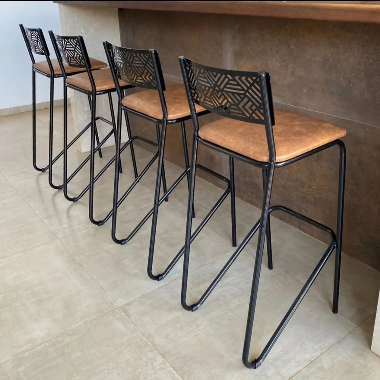 BANQUETAS MODERNAS A PRONTA ENTREGA 