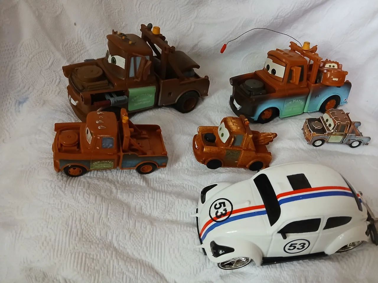 Lote de carrinhos pixar e fusca 53 !!