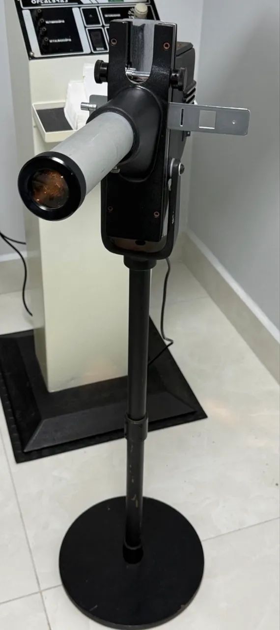 Projetor de Optotipos de chão ( Consultório oftalmológico)  - Foto 3
