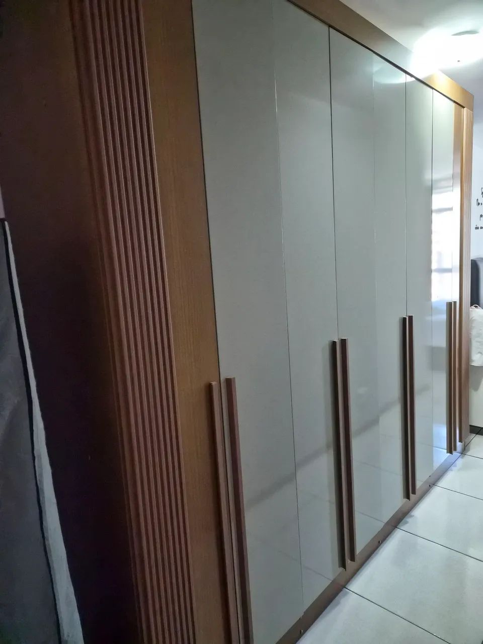 Guarda Roupa 8 portas Ripado