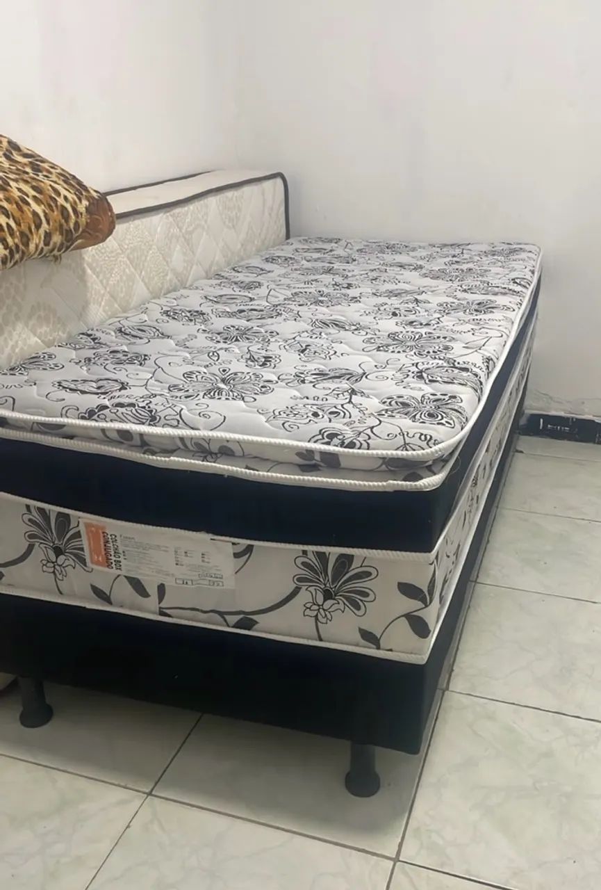 Cama solteiro nova 