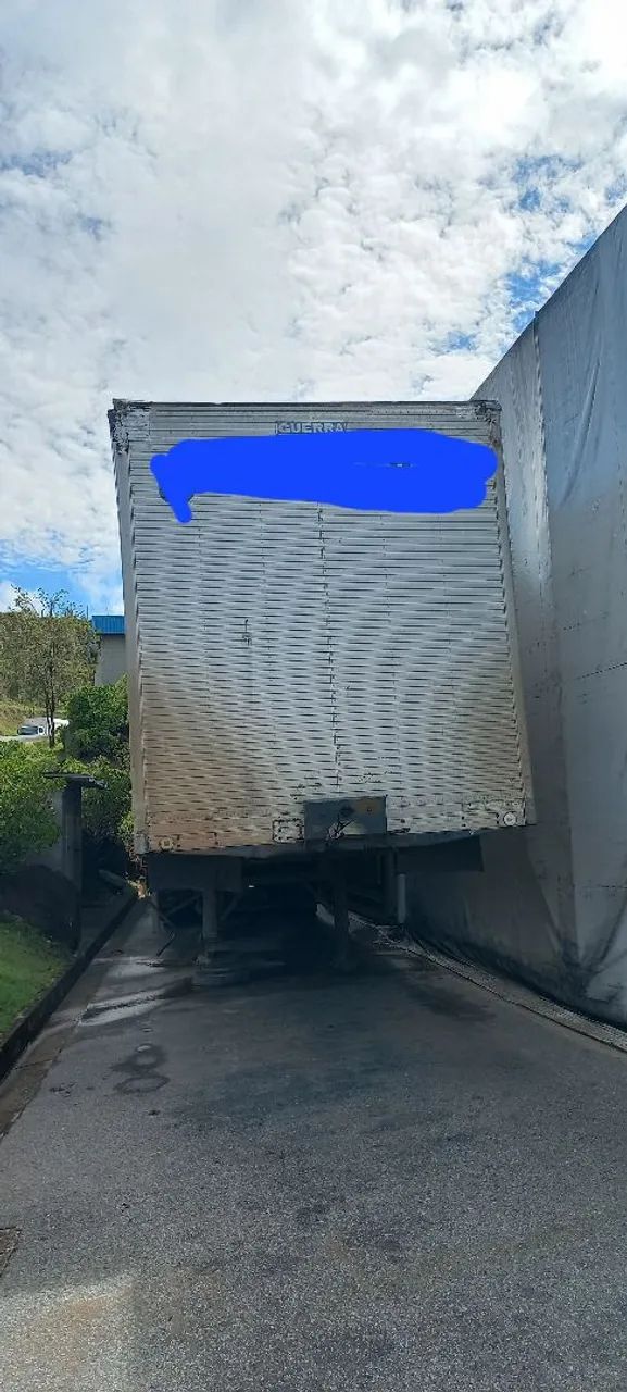 Carretas baús 28 e 30 paletes valor R$70.000 - Foto 5