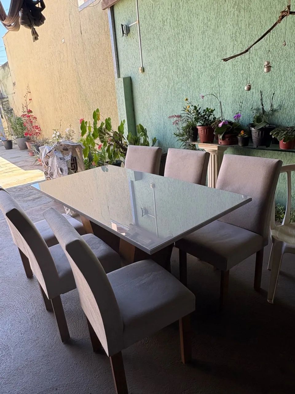 Mesa de Jantar com 6 cadeiras