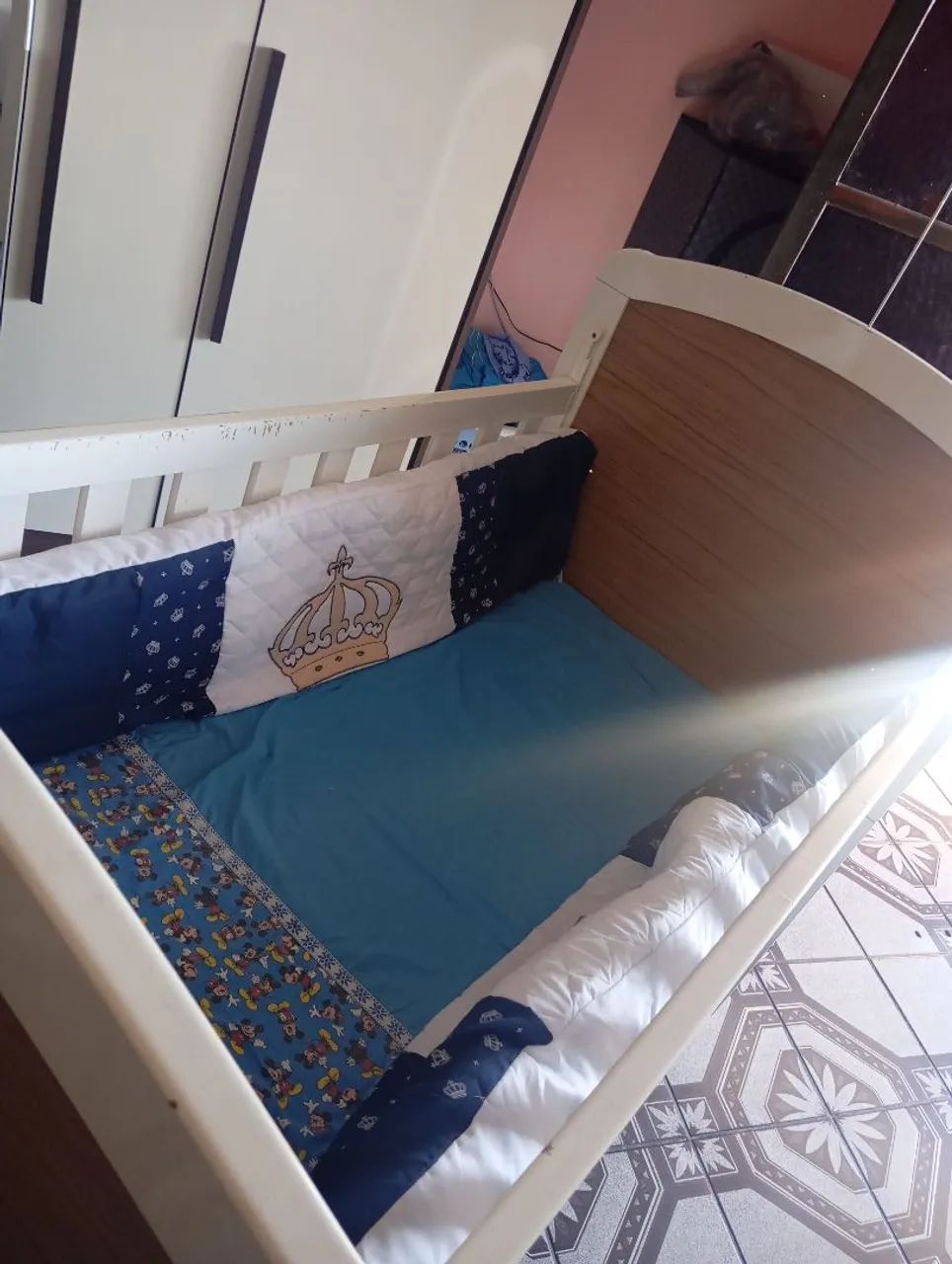 Vende-se ber ço com colchão  - Foto 2