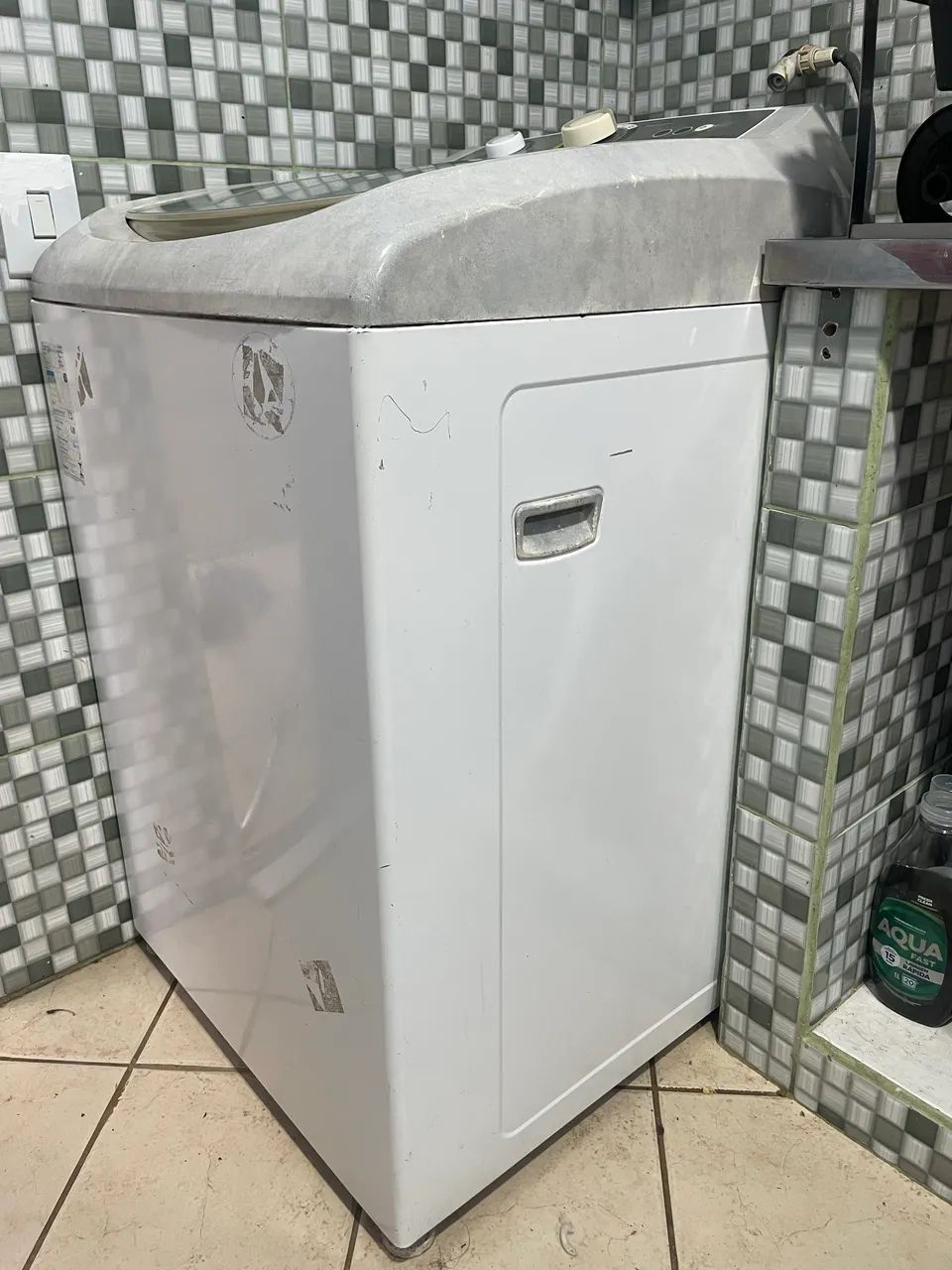 Vendo máquina cônsul 11 quilos 