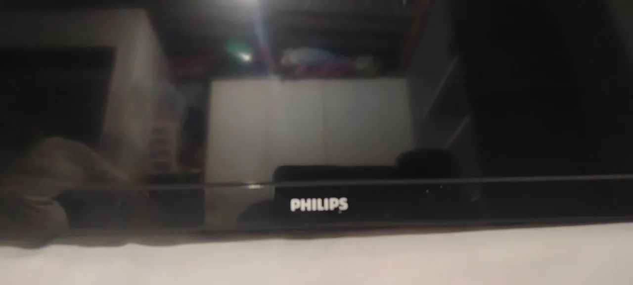 TV Philips 50 vendo ou troco com defeito  - Foto 2
