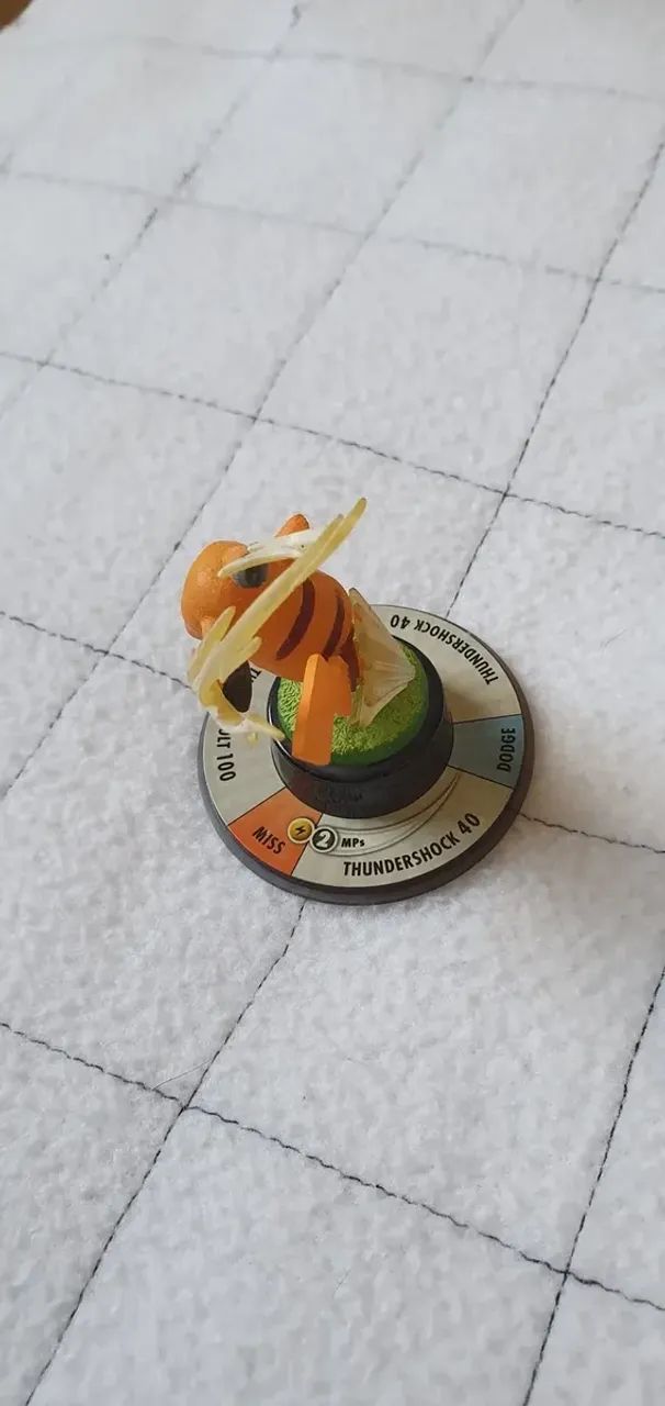Pikachu Pokémon Trading Figure Game - Repintado - Foto 3