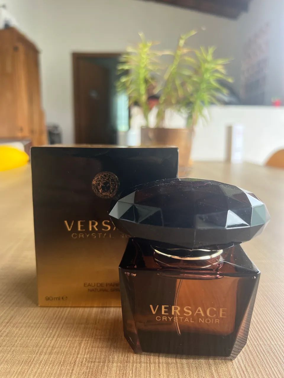 Perfume Versace Crystal Noir 90ML - Foto 2