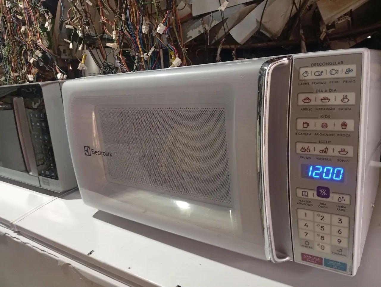 Microondas Electrolux 34 litros novinho funcionando perfeitamente  - Foto 5