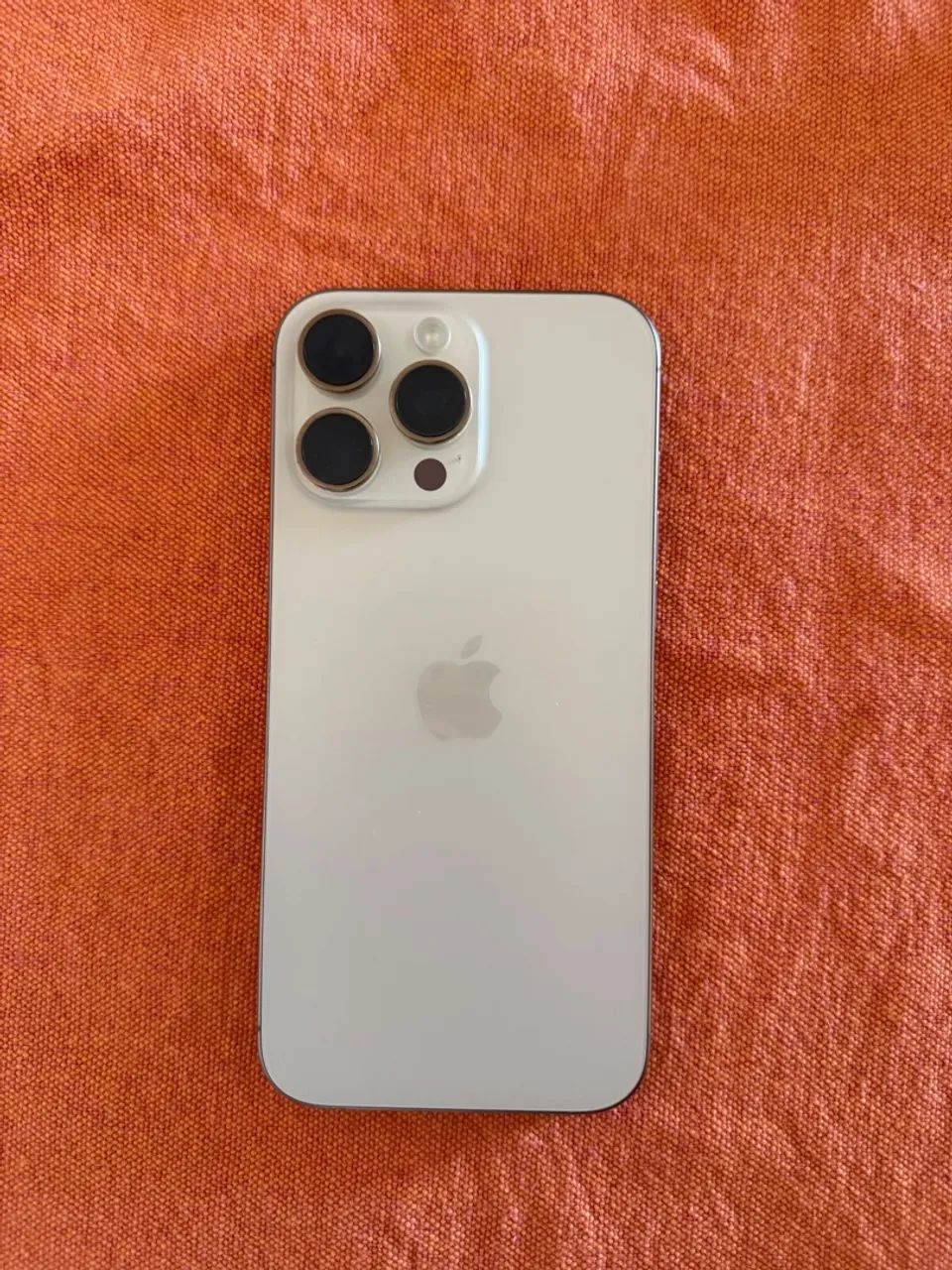 iPhone 16 Pro Max - Foto 2