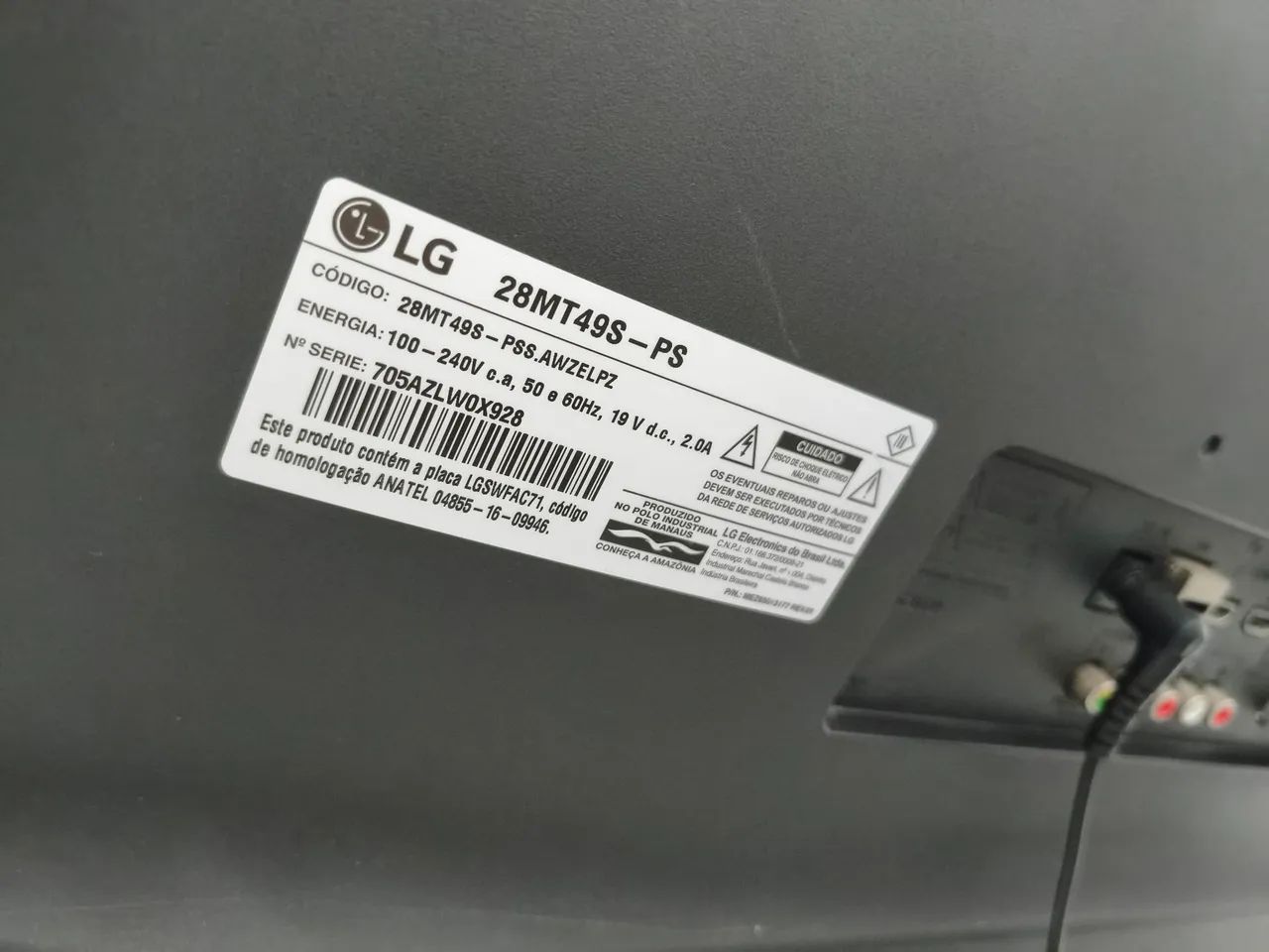 Vendo smartv LG 28 polegadas funcionando tudo perfeitamente sem nenhum defeito valor: 450$ - Foto 2