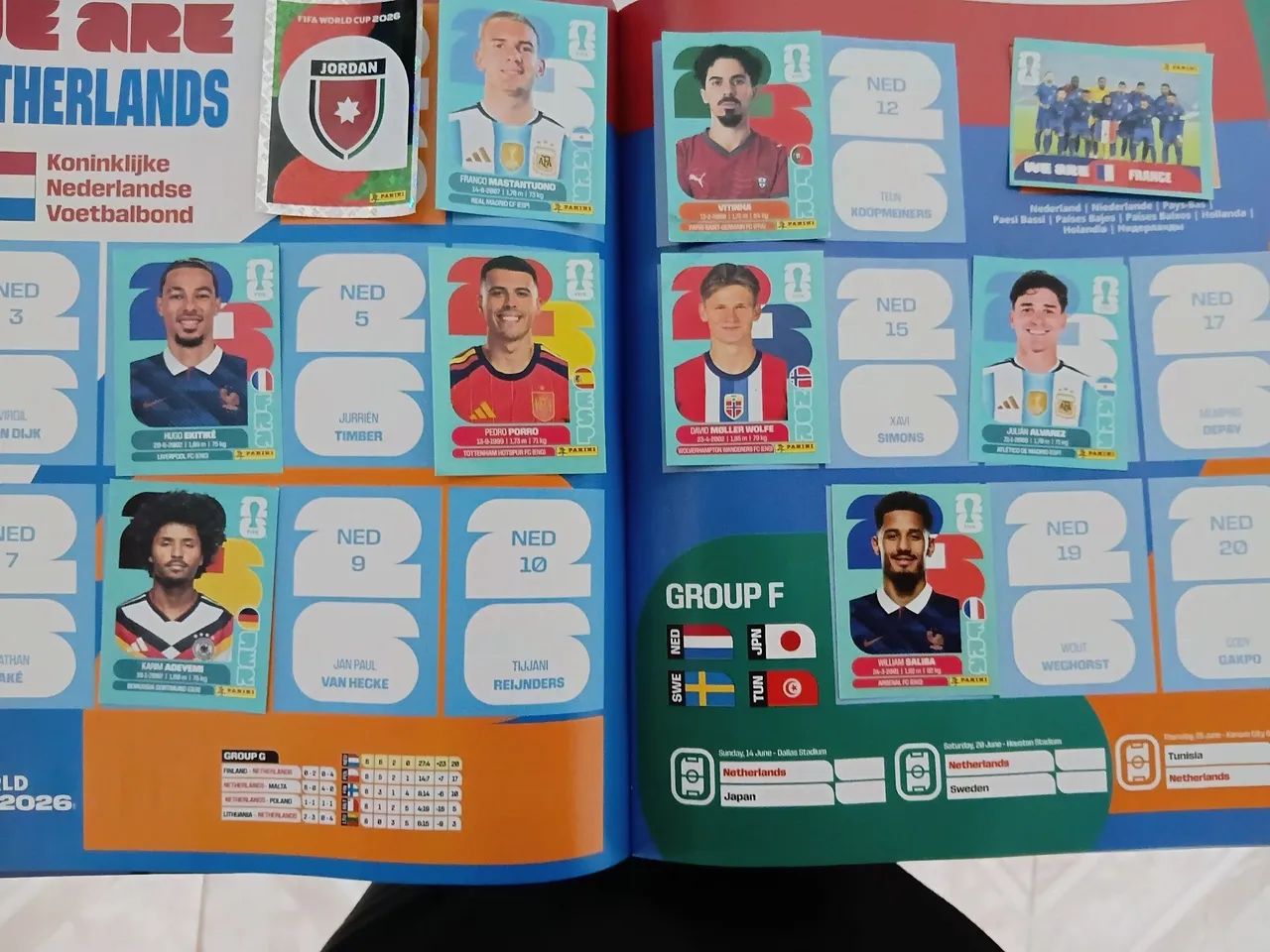 Álbum da copa mas 20 cartas mas 5 brilhantes. - Foto 3